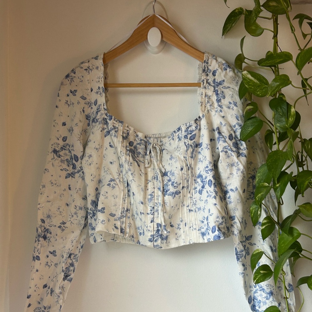 Joie Linen Blue and White Cropped Blouse